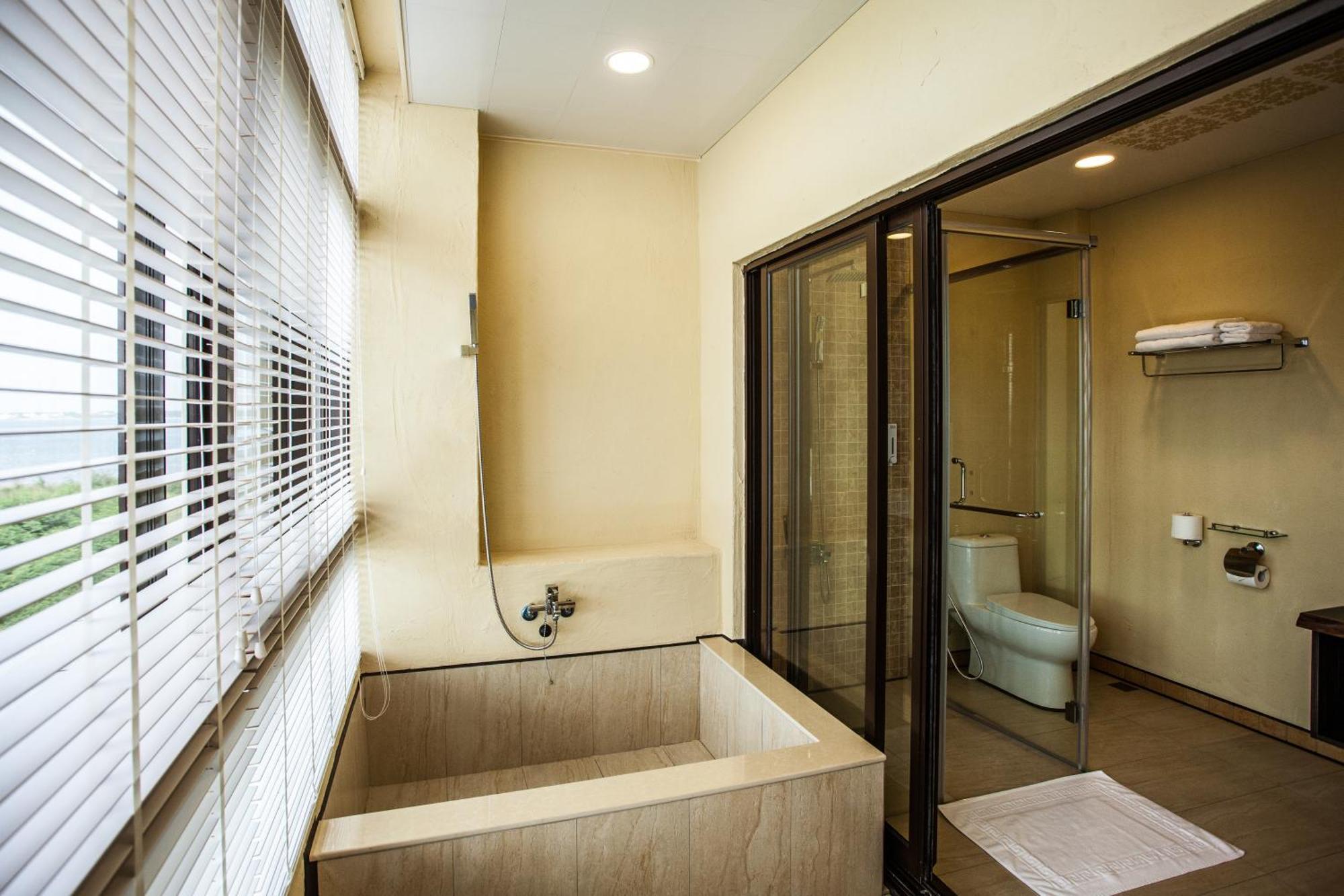 Oasis Hotel Magong Exterior photo