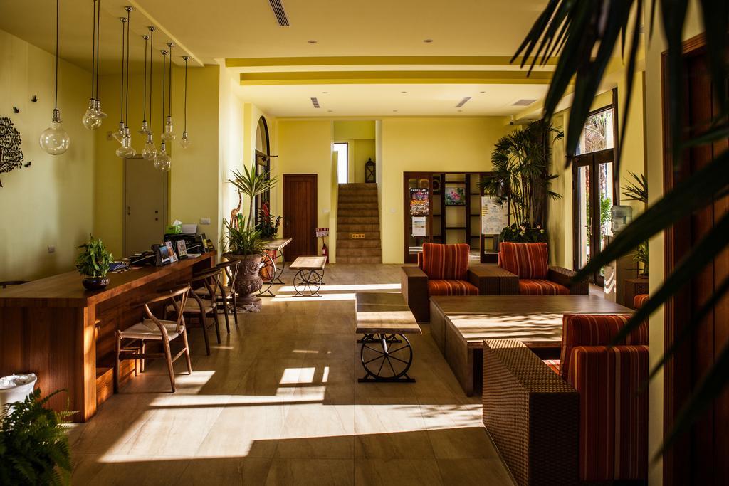 Oasis Hotel Magong Exterior photo
